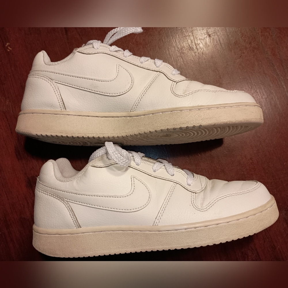 Nike White Sneakers 8